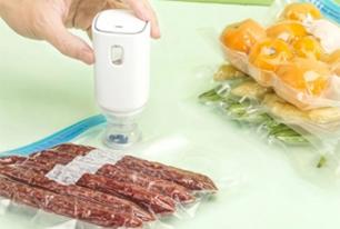 VACUUM POUCHES WITH VALVE